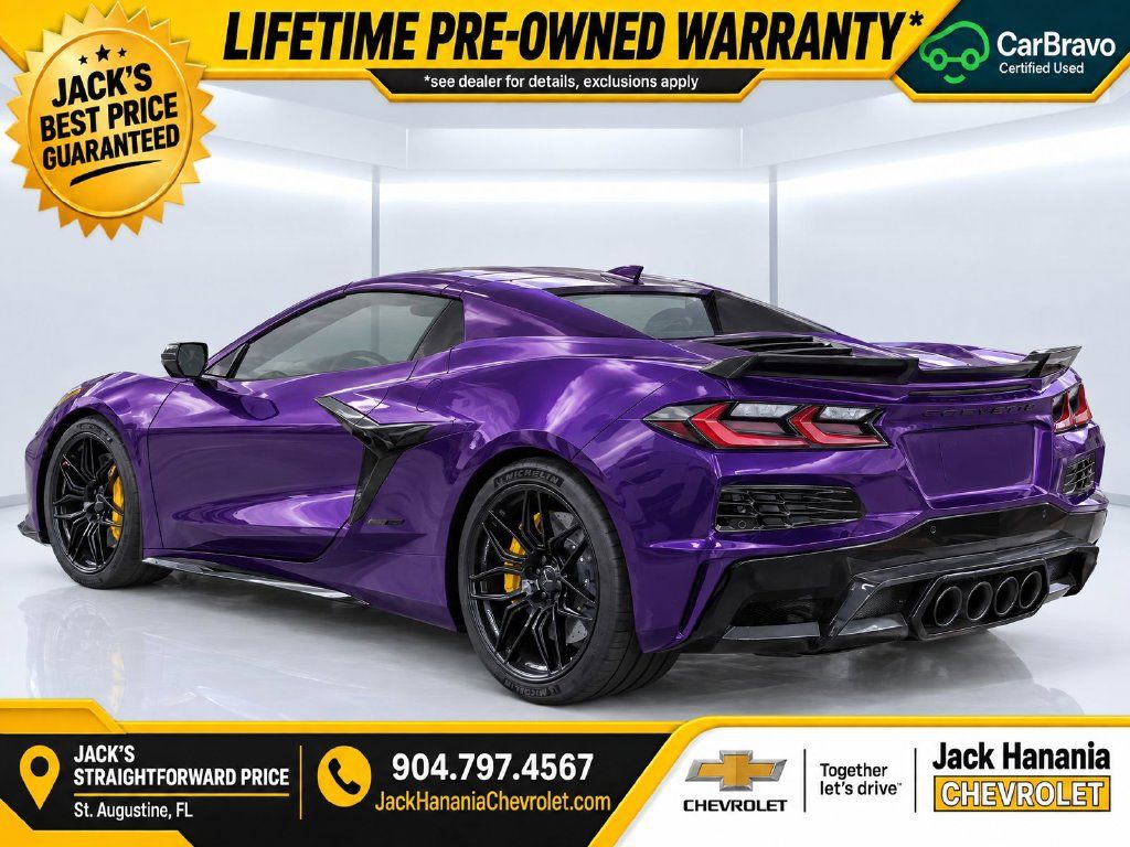 Used 2025 Chevrolet Corvette Z06 w/ Stealth Interior Trim Package RWD image 5