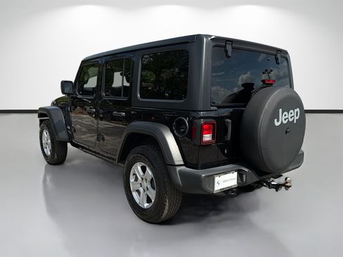 Used 2019 Jeep Wrangler Unlimited Sport S AWD/4WD image 5