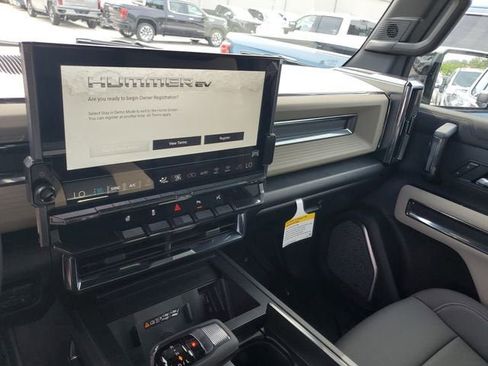 New 2026 GMC Hummer EV 4x4 Crew Cab image 27