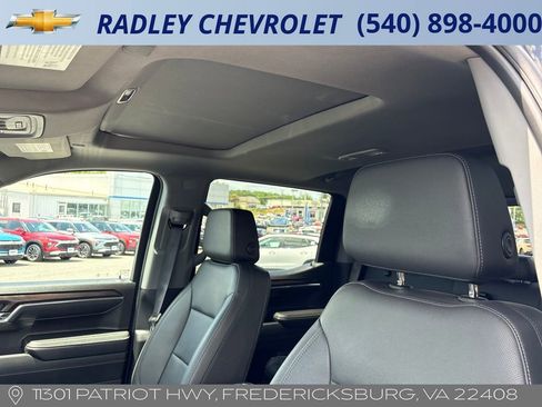 Certified 2024 GMC Sierra 1500 SLT w/ SLT Premium Plus Package AWD/4WD image 2