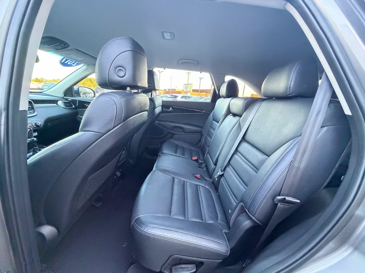 Used 2017 Kia Sorento EX w/ EX V6 Premium Package FWD image 15