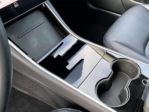 Used 2018 Tesla Model 3 Long Range image 15