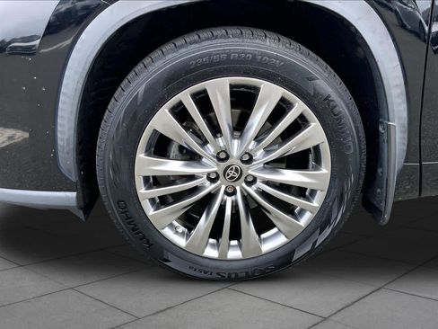 Used 2020 Toyota Highlander Limited AWD/4WD image 11