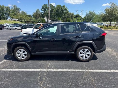 Used 2025 Toyota RAV4 LE AWD/4WD image 7