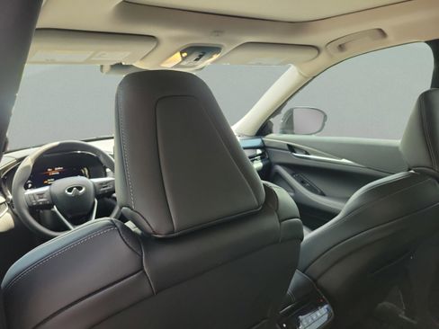 Used 2026 INFINITI QX60 Pure w/ Cargo Package FWD image 23