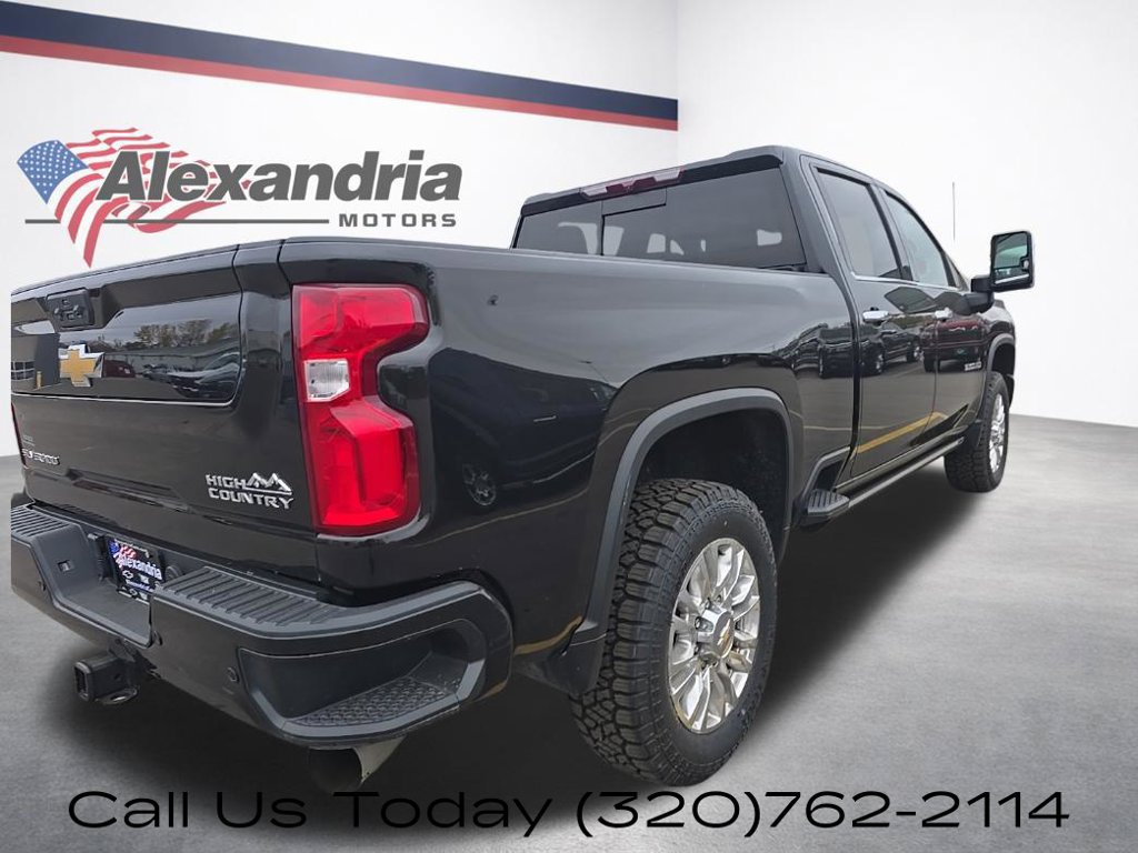 Used 2022 Chevrolet Silverado 3500 High Country w/ Safety Package II AWD/4WD image 6