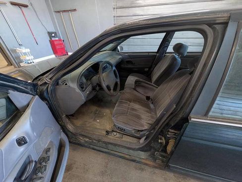 Used 1995 Ford Taurus Sedan FWD image 21