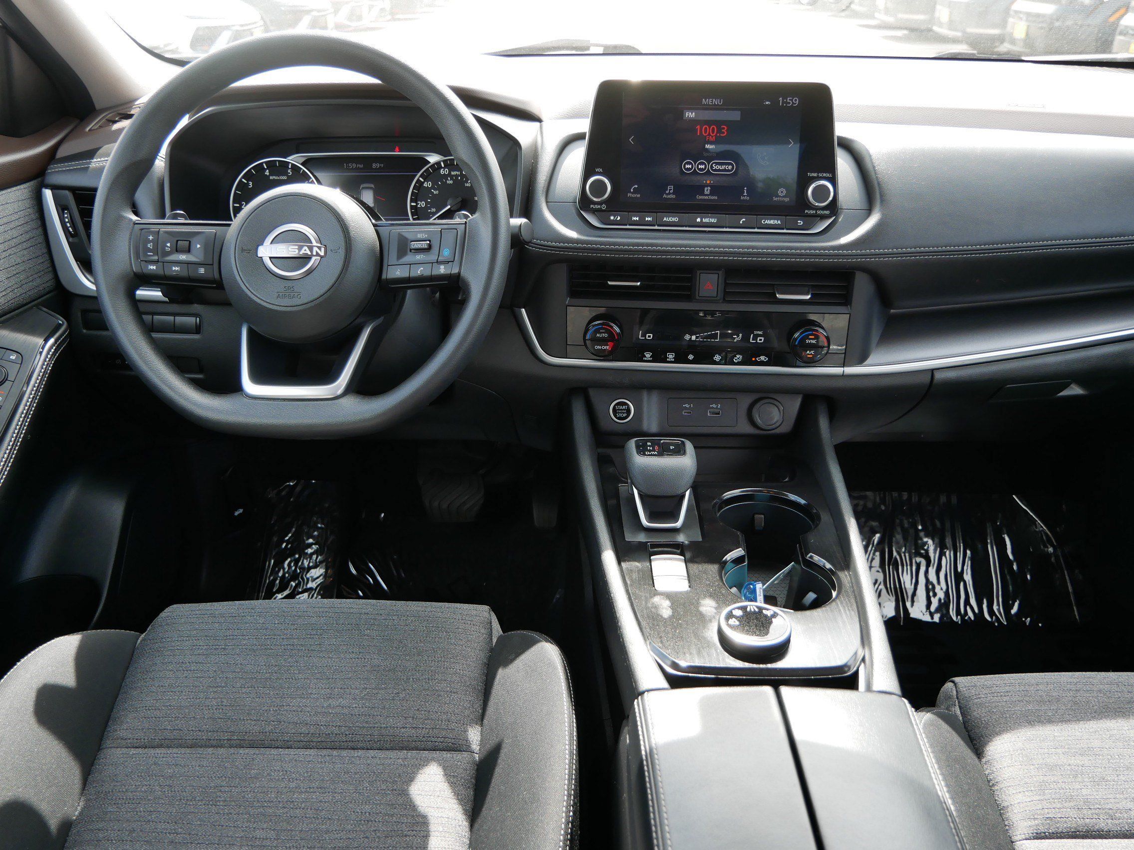 Used 2023 Nissan Rogue SV AWD/4WD image 10