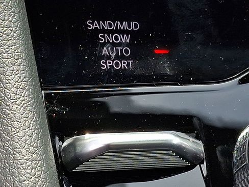 New 2026 Jeep Grand Cherokee Altitude AWD/4WD image 18
