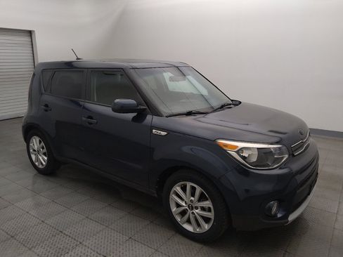 Used 2019 Kia Soul + FWD image 11