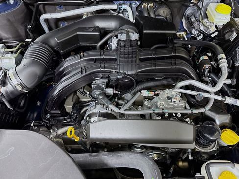 Certified 2025 Subaru Outback Limited image 38