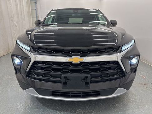 Used 2025 Chevrolet Blazer LT FWD image 4