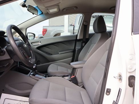 Used 2017 Kia Forte LX image 22