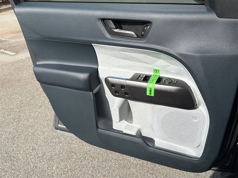 New 2026 Ford Maverick XLT w/ XLT Luxury Package image 18