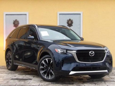 Used 2024 MAZDA CX-90 Plug-In Hybrid w/ Premium Pkg image 3