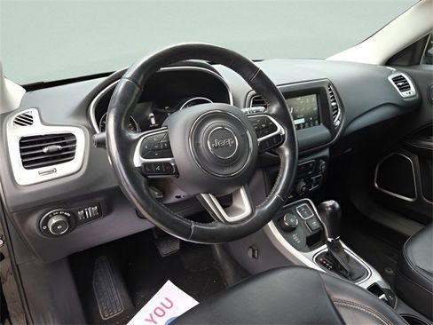 Used 2019 Jeep Compass Latitude w/ Popular Equipment Group image 10