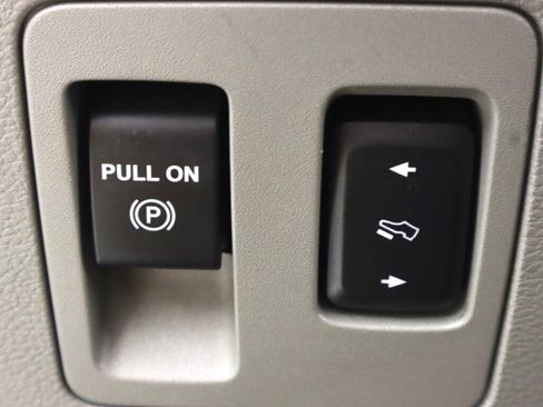 Used 2018 Ford F150 XLT w/ Equipment Group 301A Mid image 11