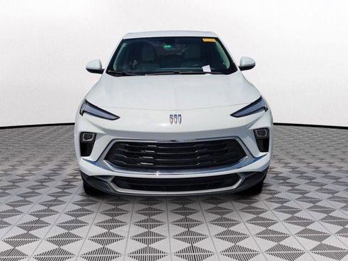 Used 2024 Buick Encore GX Preferred image 2