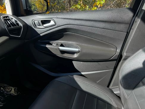 Used 2013 Ford C-MAX SEL image 7