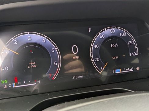 Used 2025 Jeep Grand Cherokee L Limited image 23