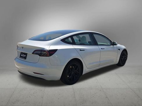Used 2023 Tesla Model 3 Standard Range RWD image 6