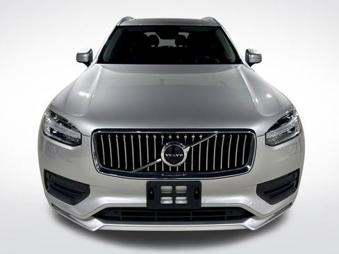 Used 2022 Volvo XC90 T6 Momentum w/ Advanced Package image 12