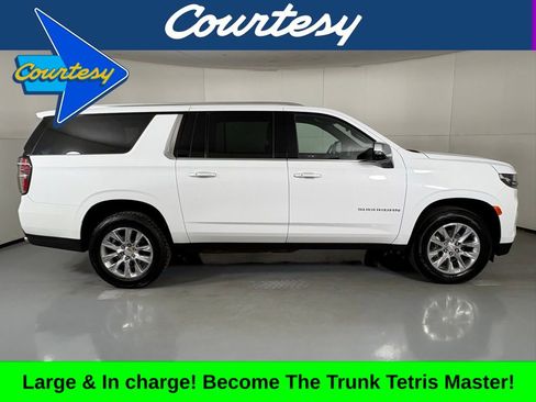 Used 2023 Chevrolet Suburban Premier image 9