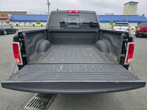 Used 2017 RAM 1500 Laramie w/ Convenience Group AWD/4WD image 15