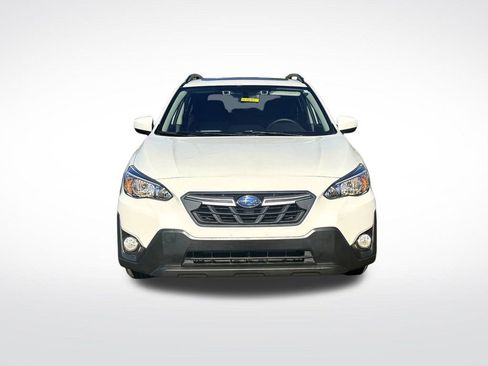 Used 2023 Subaru Crosstrek 2.0i Premium image 2