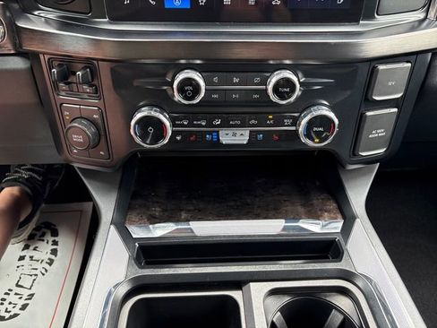 Used 2023 Ford F350 Lariat w/ Lariat Ultimate Package AWD/4WD image 19