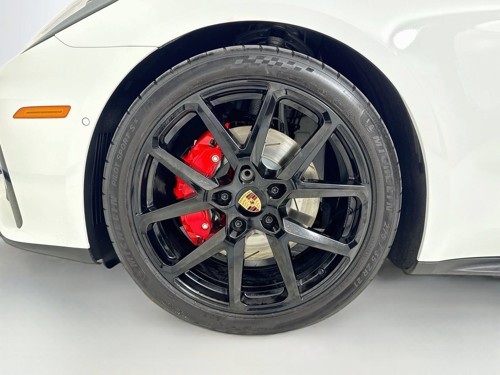 Used 2025 Porsche Panamera RWD image 9