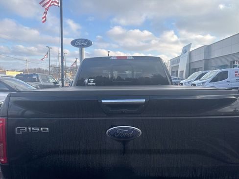 Used 2017 Ford F150 Lariat w/ Equipment Group 502A Luxury image 5