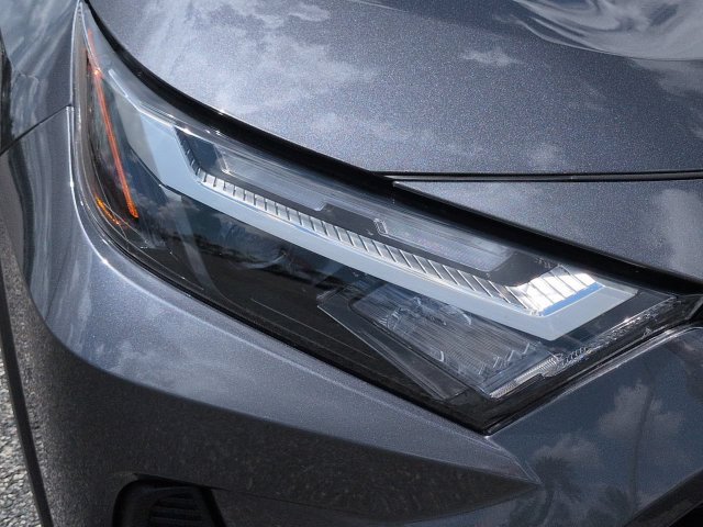 Certified 2025 Toyota RAV4 XLE AWD/4WD image 10