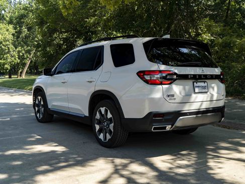 Certified 2026 Honda Pilot Elite image 7