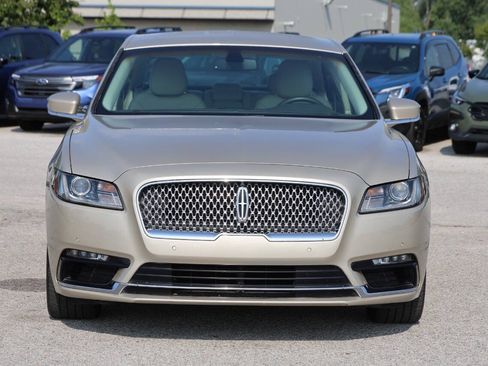 Used 2017 Lincoln Continental Select FWD image 5