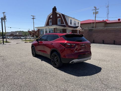 Used 2020 Chevrolet Blazer LT FWD image 3