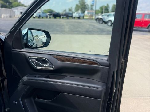 Used 2022 Chevrolet Tahoe Premier image 9