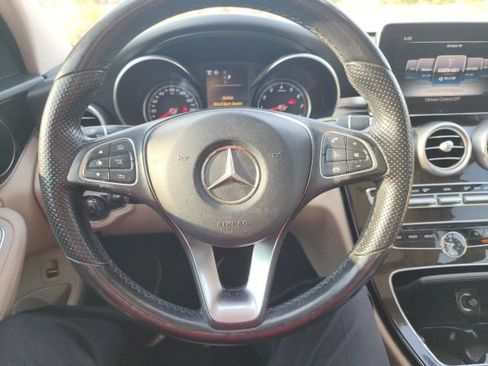 Used 2018 Mercedes-Benz C 300 4MATIC Sedan image 18