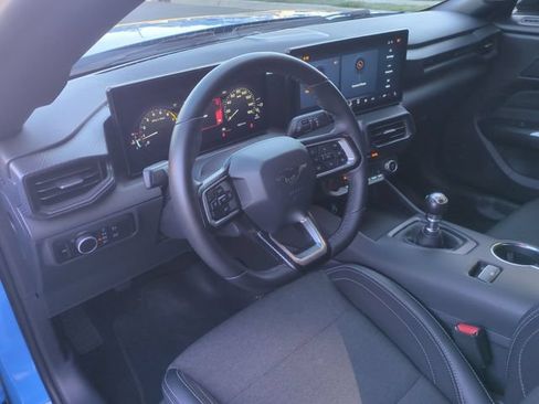 Used 2025 Ford Mustang GT RWD image 29