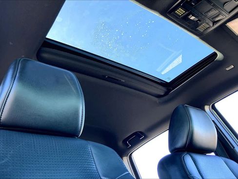 Used 2019 Toyota Tacoma TRD Off-Road image 14