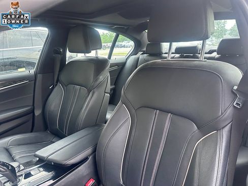 Used 2018 BMW 540i RWD image 4
