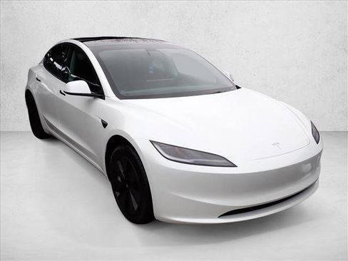 Used 2025 Tesla Model 3 Long Range RWD image 6