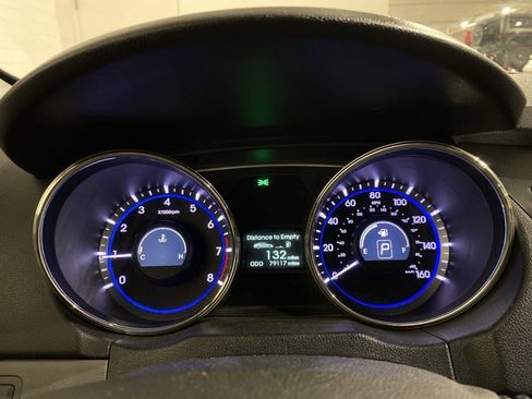 Used 2012 Hyundai Sonata GLS image 15