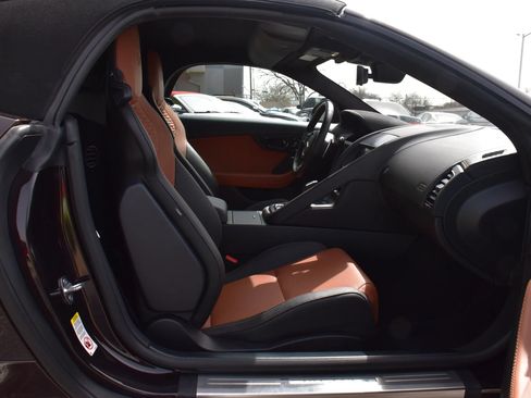 Used 2023 Jaguar F-TYPE R AWD/4WD image 18