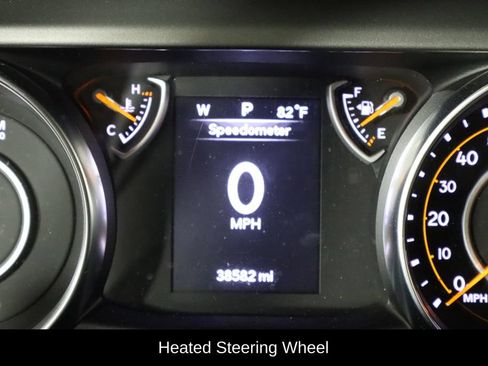Used 2022 Jeep Gladiator Mojave AWD/4WD image 37