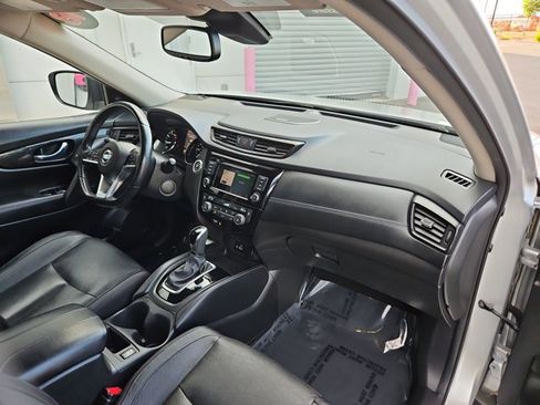 Used 2018 Nissan Rogue SL AWD/4WD image 23