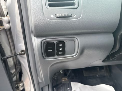 Used 2004 Honda Pilot EX image 19
