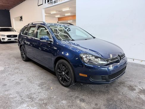 Used 2012 Volkswagen Jetta TDI FWD image 2