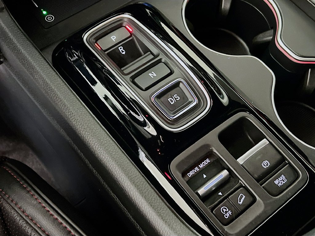 Used 2025 Honda Pilot Black Edition image 16