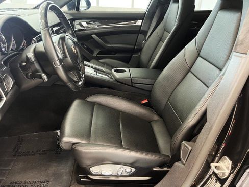 Used 2013 Porsche Panamera 4 image 9